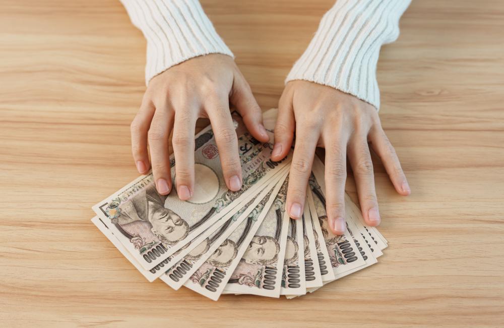 Macroscope: Watch the Yen in 2023